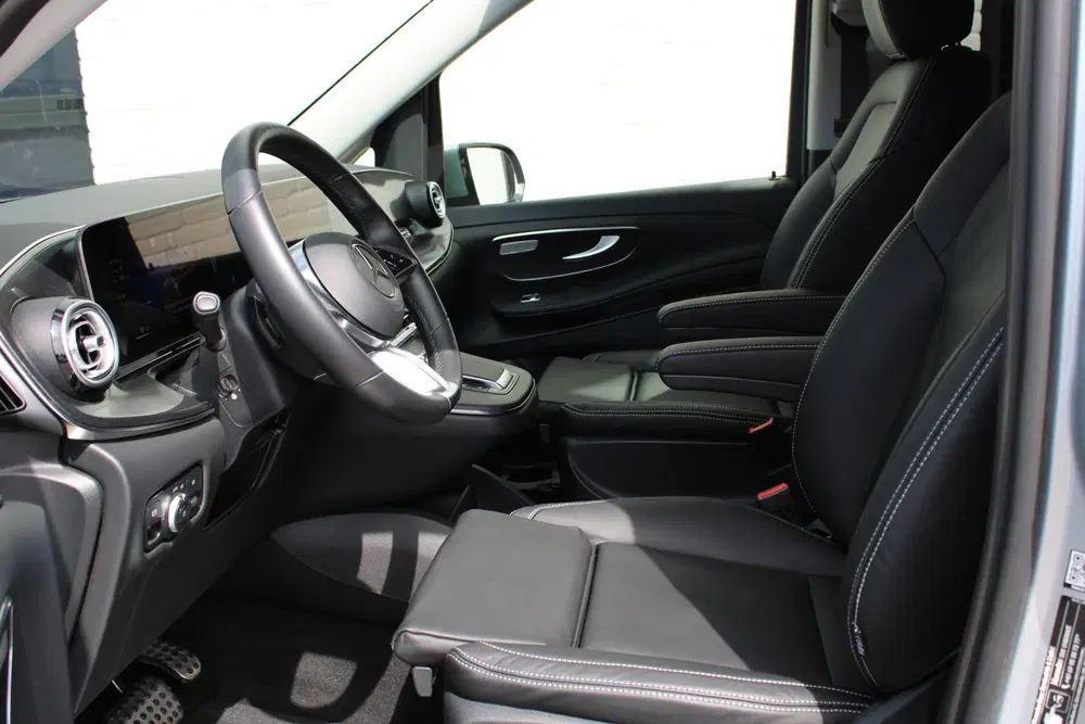 Mercedes-Benz V-Klasse 250d uit 2024, foto 7