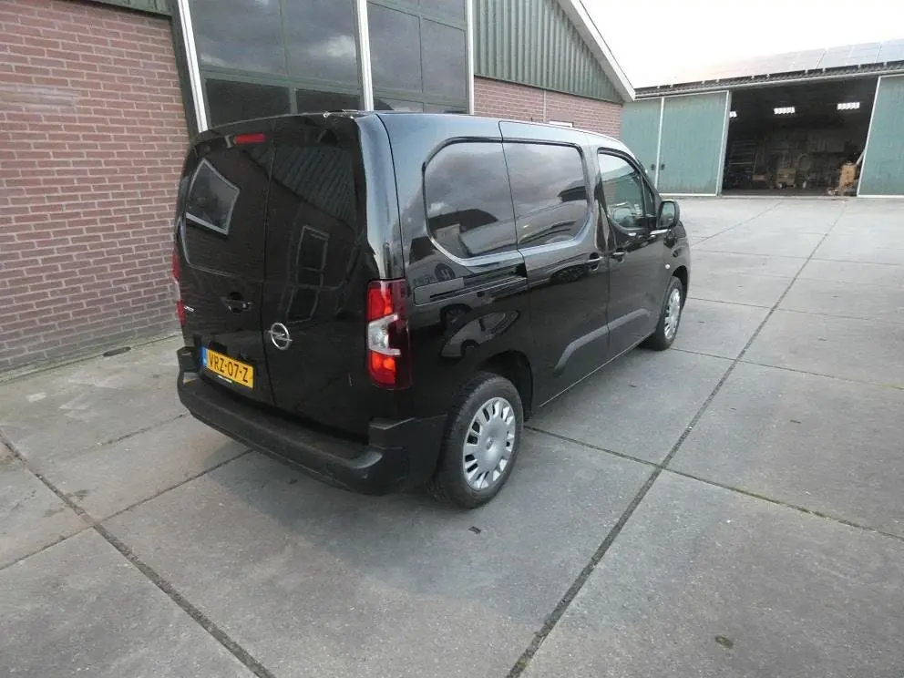 Opel COMBO 1.5D L1H1 Edition *130pk* navi/camera* autom* uit 2022, foto 3