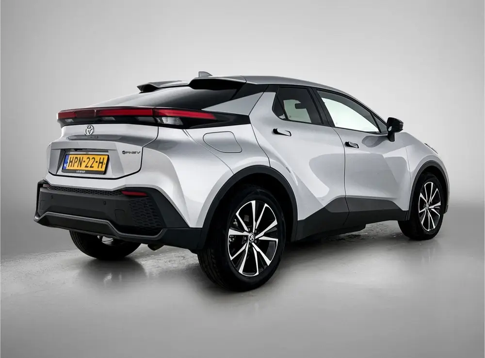 Toyota C-Hr 2.0 Plug-in Hybrid 220 Dynamic uit 2025, foto 2