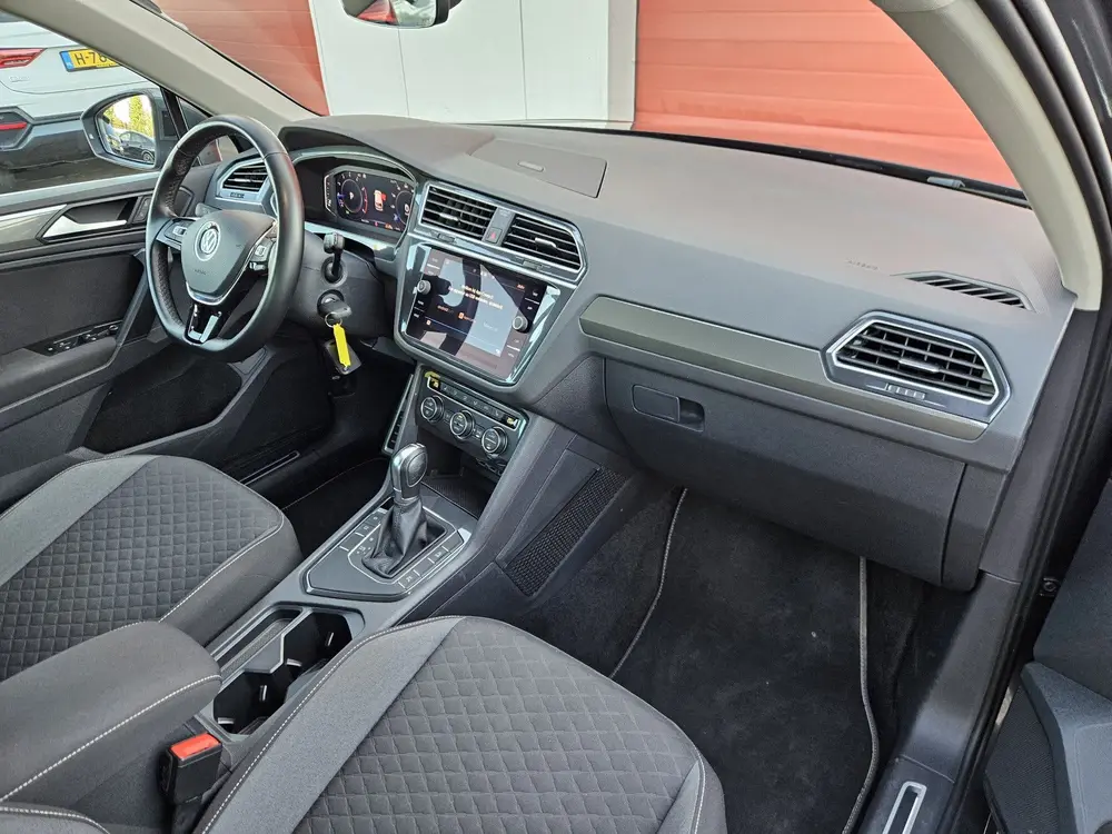 Volkswagen Tiguan 1.5 TSI ACT Highline Business R | ACC | 36 uit 2019, foto 10