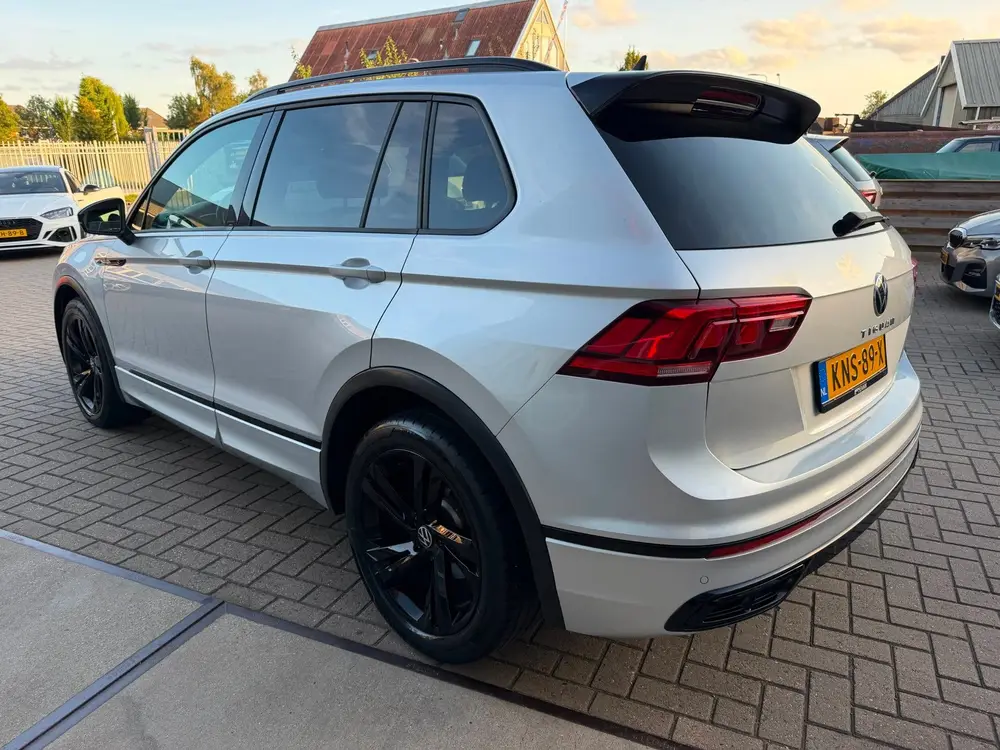 Volkswagen TIGUAN 1.5 TSI R-Line Business+/ ACC / Black Pack uit 2021, foto 12