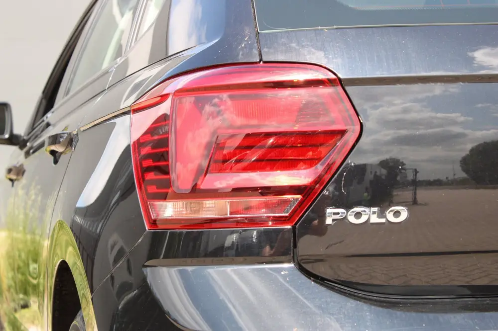Volkswagen Polo 1.0 TSI Highline 95pk Stoelverwarming AllSea uit 2019, foto 14