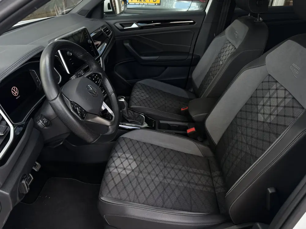 Volkswagen T-Roc 1.5 TSI R-Line | apple Carplay/Android Auto uit 2022, foto 12