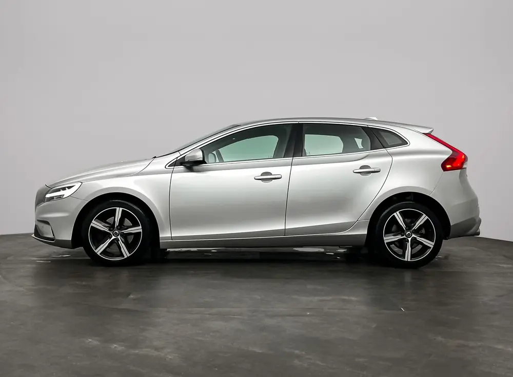 Volvo V40 1.5 T2 R-Design FULL LED - DEALER OND - NAVI - STO uit 2019, foto 14