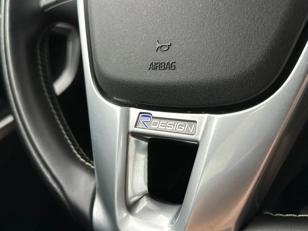 Volvo V40 1.5 T2 R-Design FULL LED - DEALER OND - NAVI - STO uit 2019, foto 20