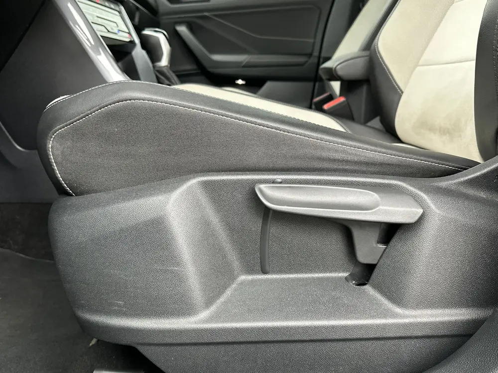 Volkswagen T-Roc 1.5 TSI Style VIRTUAL COCKPIT - CARPLAY - 1 uit 2022, foto 19