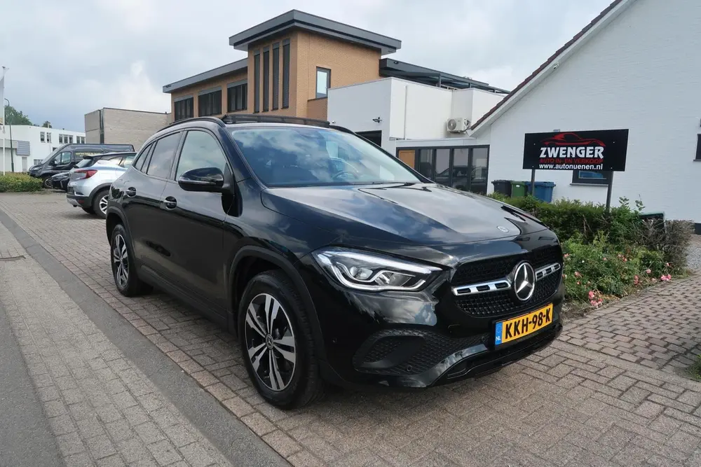 Mercedes-Benz GLA 250 e NIGHT PAKKET uit 2021, foto 4