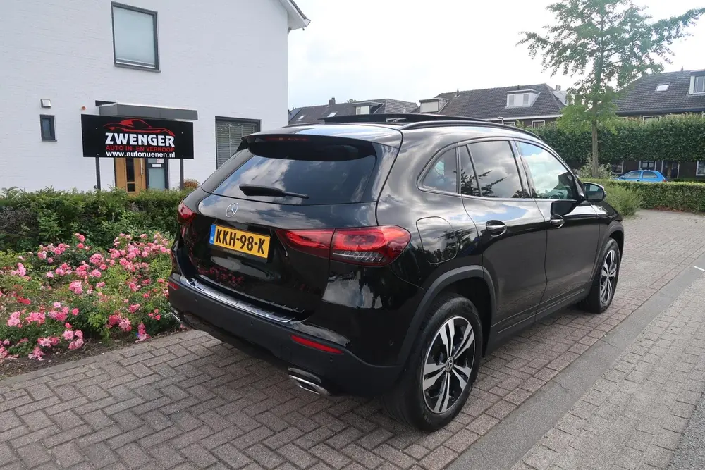Mercedes-Benz GLA 250 e NIGHT PAKKET uit 2021, foto 6