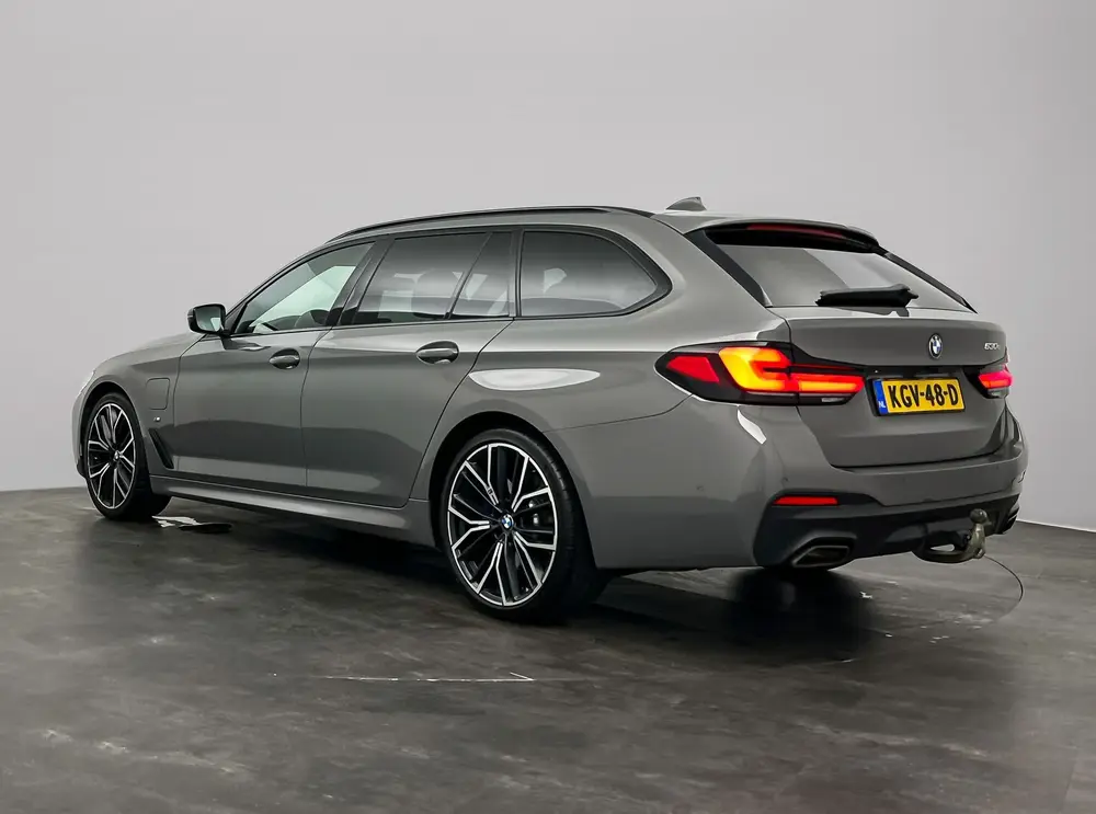 BMW 5-serie 530e High Executive M-Sport BERNINAGRAU uit 2021, foto 4