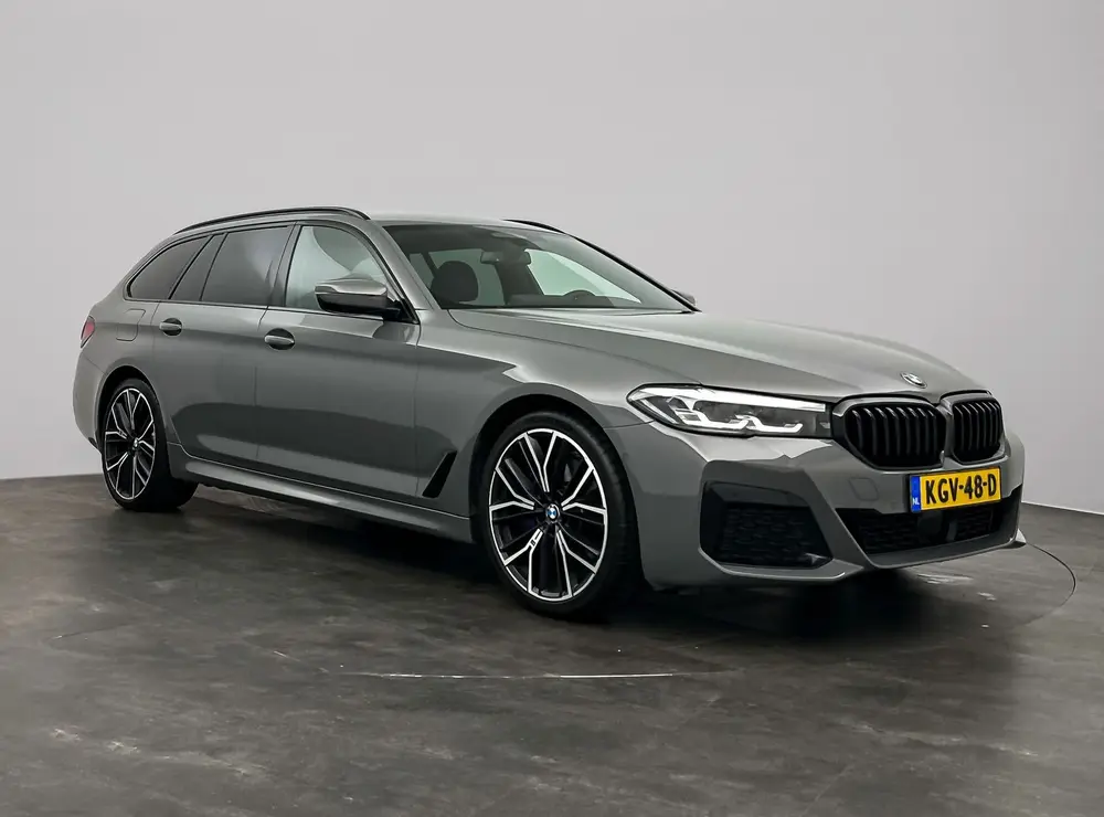 BMW 5-serie 530e High Executive M-Sport BERNINAGRAU uit 2021, foto 5