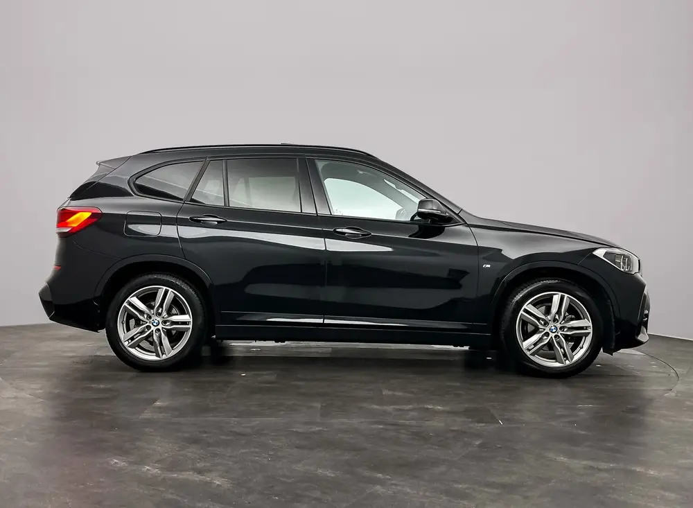BMW X1 sDrive18i PANO - TREKHAAK - LED - 1E EIGENAAR - M SPO uit 2019, foto 15