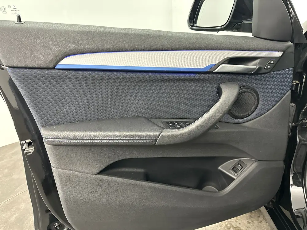 BMW X1 sDrive18i PANO - TREKHAAK - LED - 1E EIGENAAR - M SPO uit 2019, foto 20