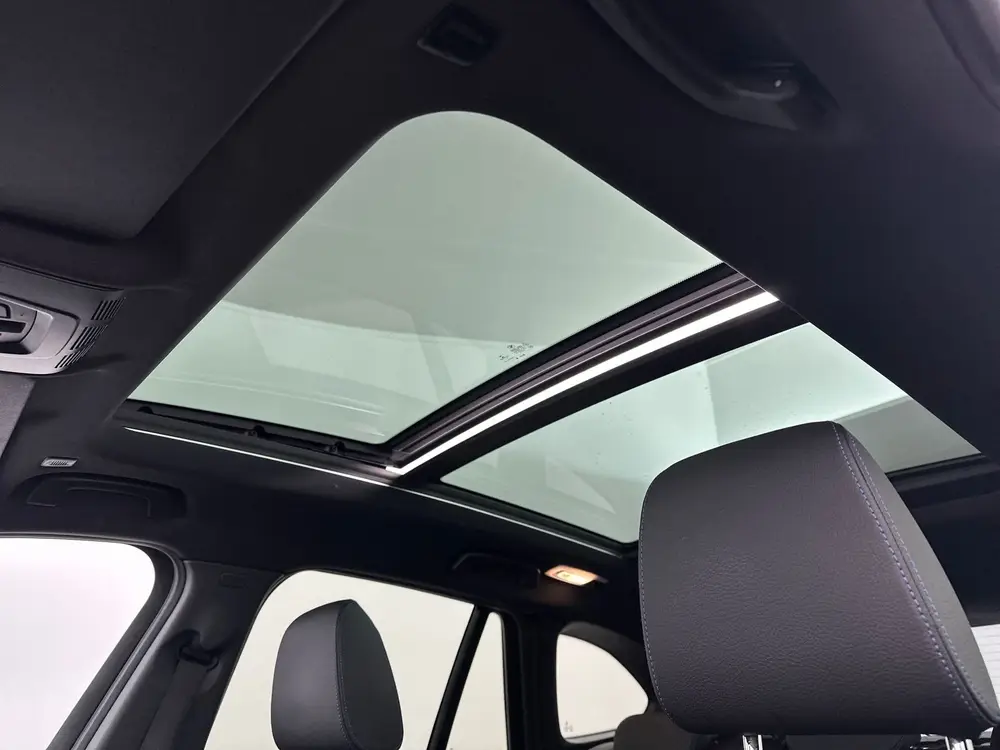 BMW X1 sDrive18i PANO - TREKHAAK - LED - 1E EIGENAAR - M SPO uit 2019, foto 8