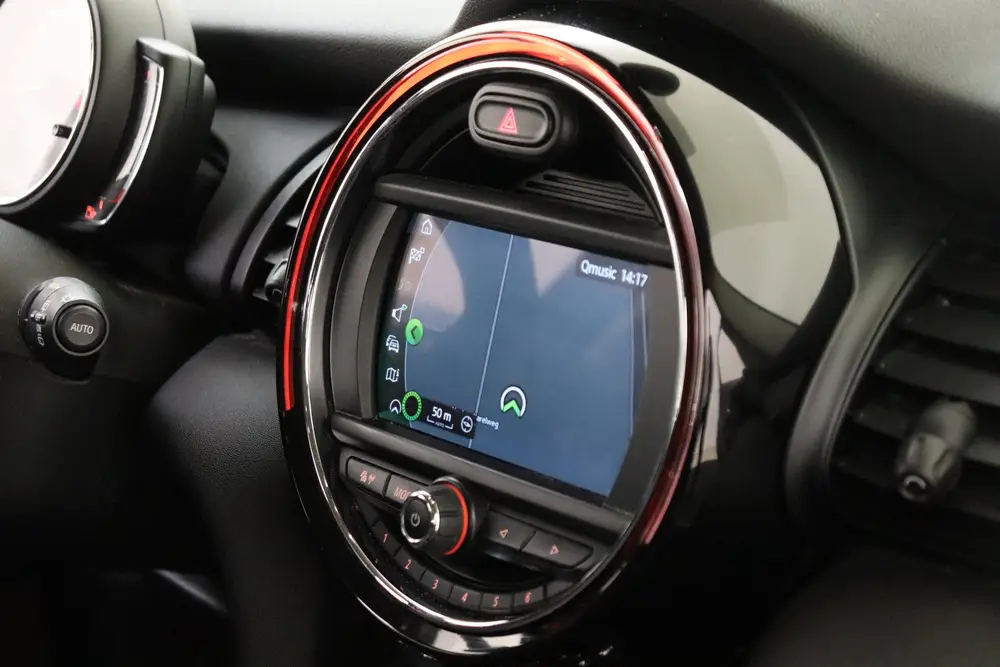 Mini Hatchback One Pepper uit 2019, foto 17
