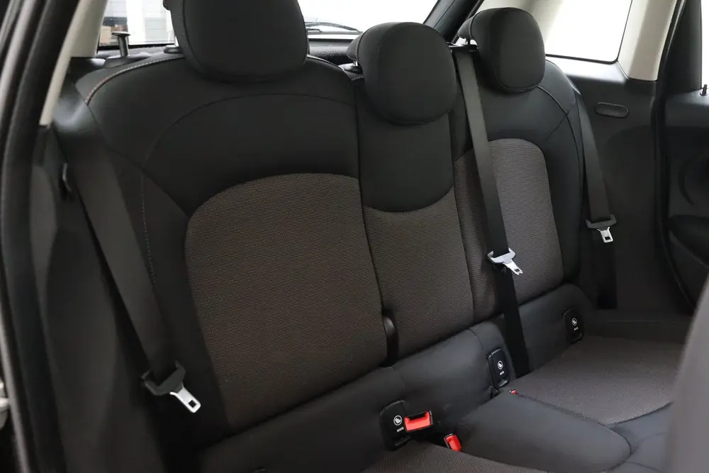 Mini Hatchback One Pepper uit 2019, foto 20
