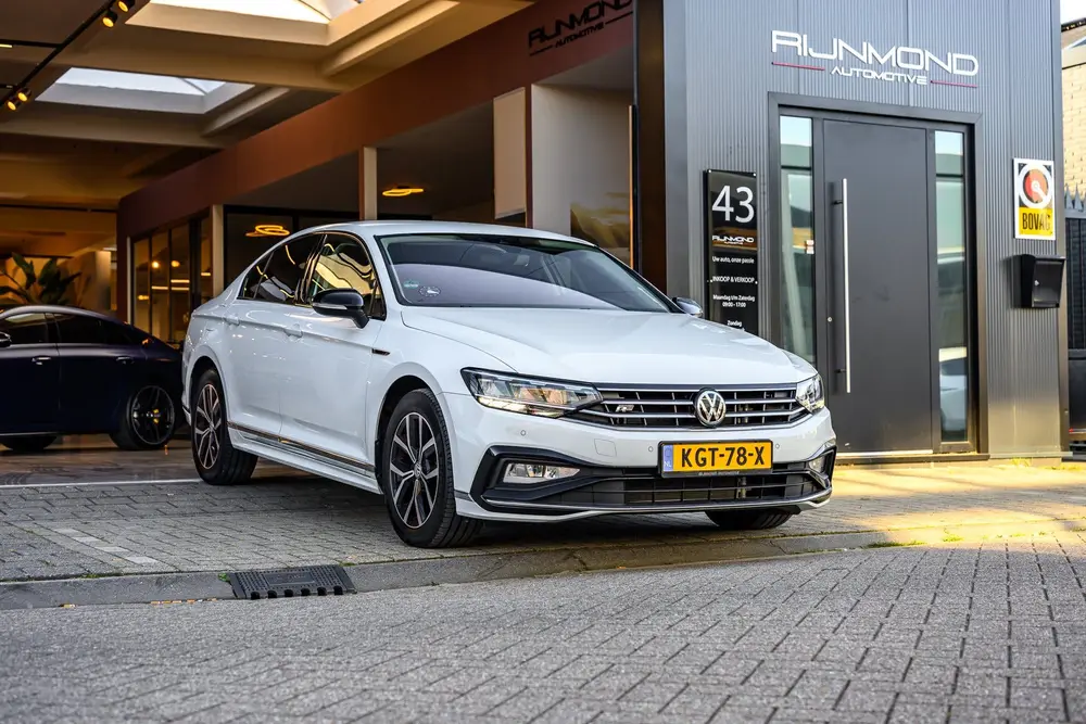 Volkswagen Passat 1.5 TSI R-Line|Camera|Acc|Lane-Assist|Keyl uit 2019, foto 5