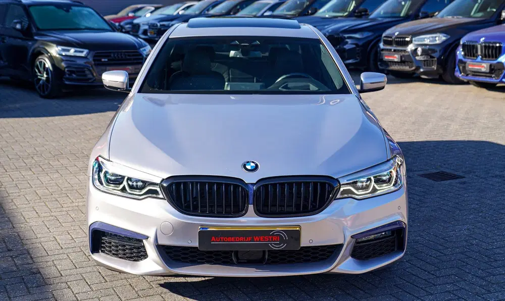 BMW 5-serie 520i High Executive Edition uit 2020, foto 10