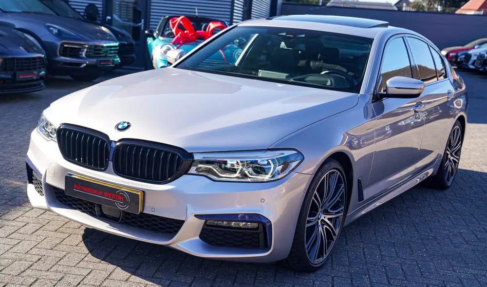 BMW 5-serie 520i High Executive Edition uit 2020, foto 9