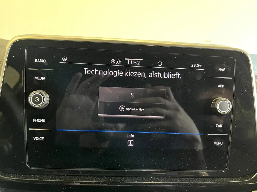 Volkswagen T-Roc 1.5 TSI 150pk DSG R-Line Camera Navigatie A uit 2024, foto 19