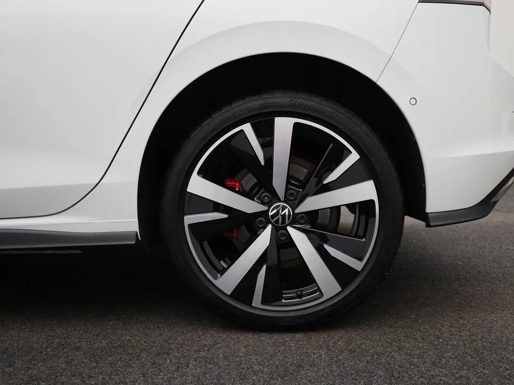 Volkswagen Golf 1.5 eHybrid GTE 272 PK| | SoH 100% | Panoram uit 2025, foto 13