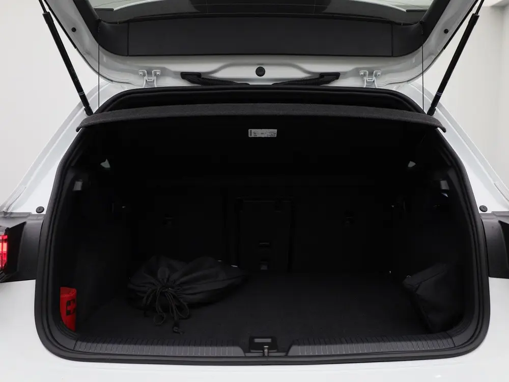 Volkswagen Golf 1.5 eHybrid GTE 272 PK| | SoH 100% | Panoram uit 2025, foto 14
