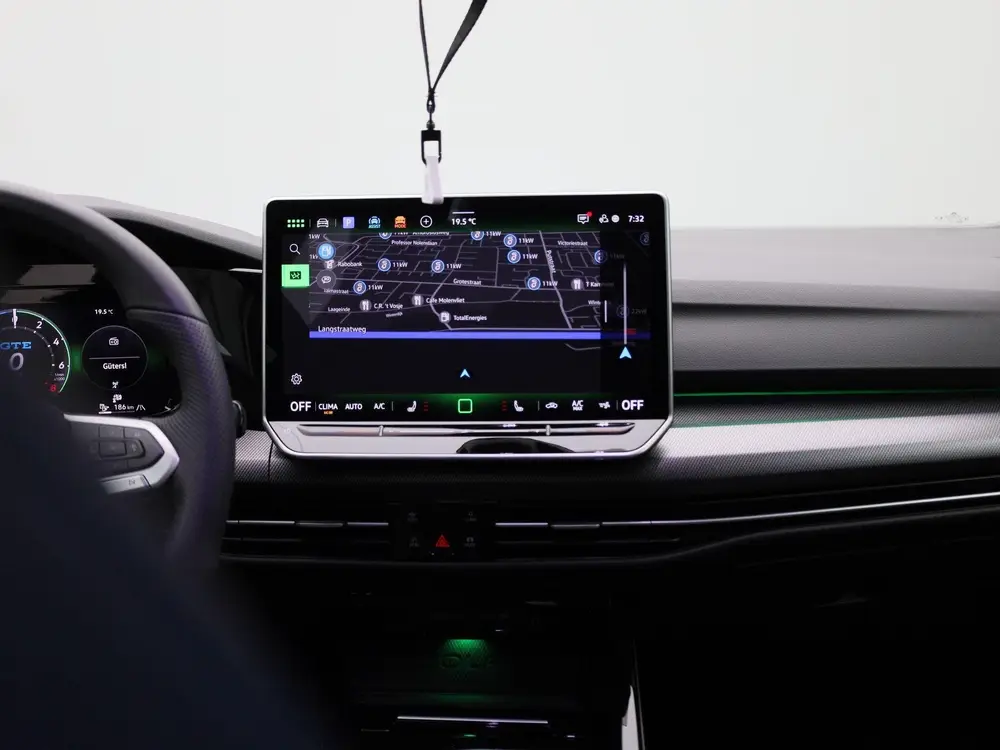 Volkswagen Golf 1.5 eHybrid GTE 272 PK| | SoH 100% | Panoram uit 2025, foto 9