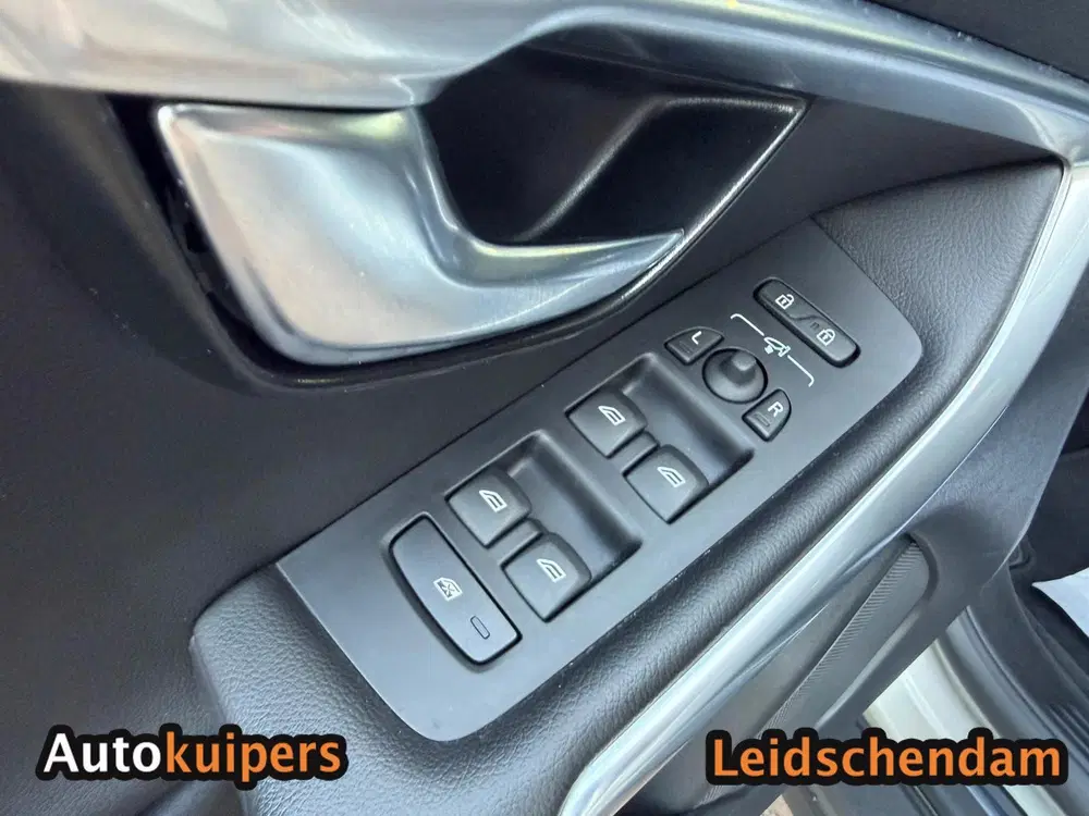 Volvo V40 Cross Country 1.5 T3 Polar+ Luxury uit 2020, foto 10