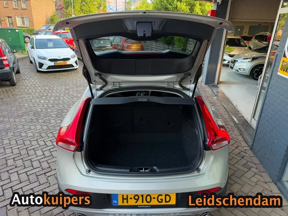 Volvo V40 Cross Country 1.5 T3 Polar+ Luxury uit 2020, foto 13