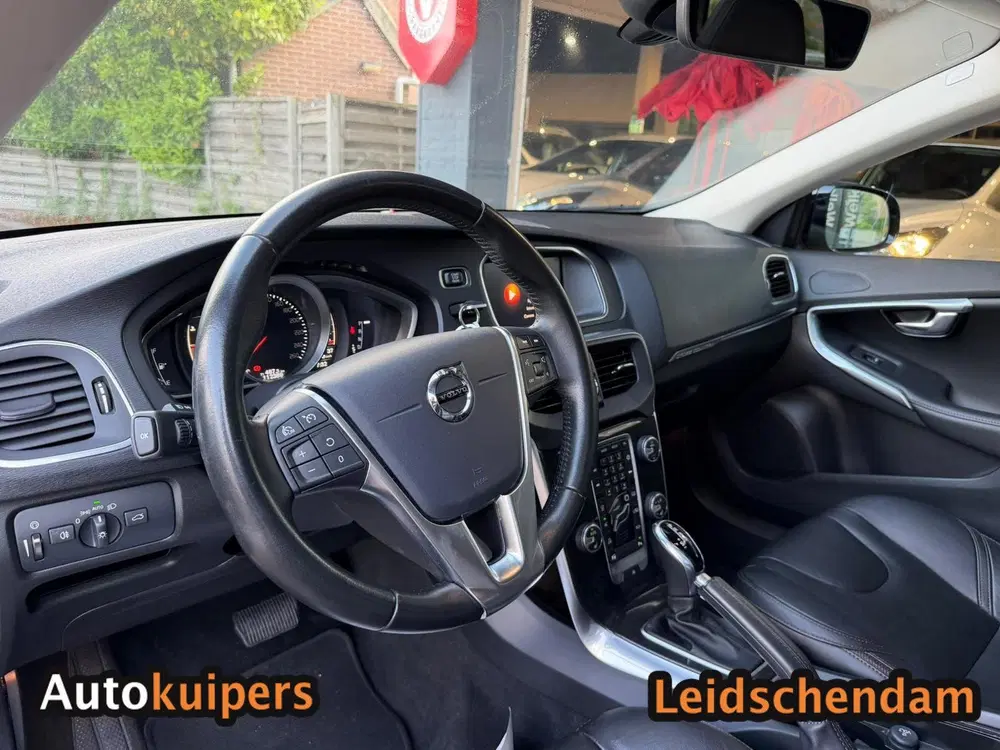 Volvo V40 Cross Country 1.5 T3 Polar+ Luxury uit 2020, foto 18