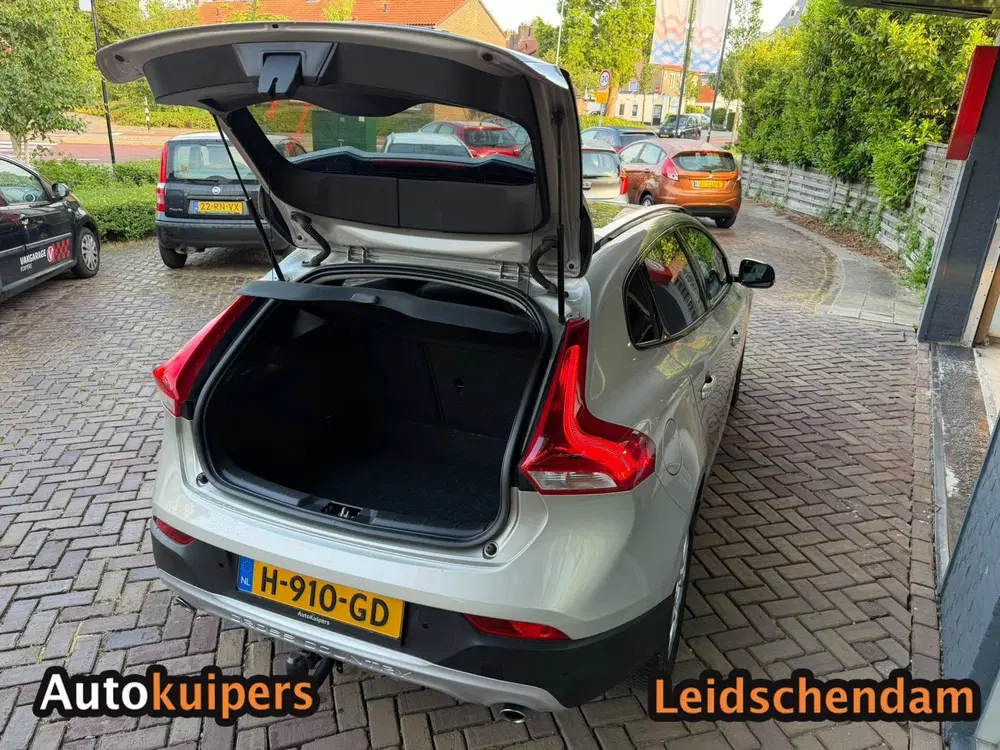 Volvo V40 Cross Country 1.5 T3 Polar+ Luxury uit 2020, foto 6