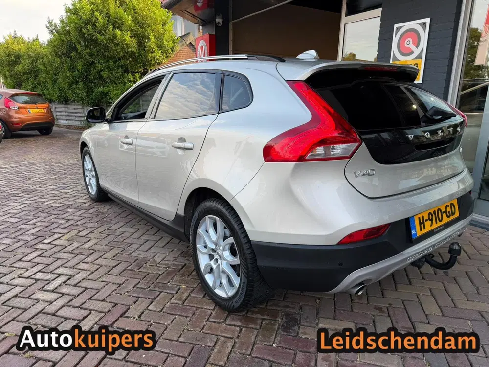 Volvo V40 Cross Country 1.5 T3 Polar+ Luxury uit 2020, foto 8