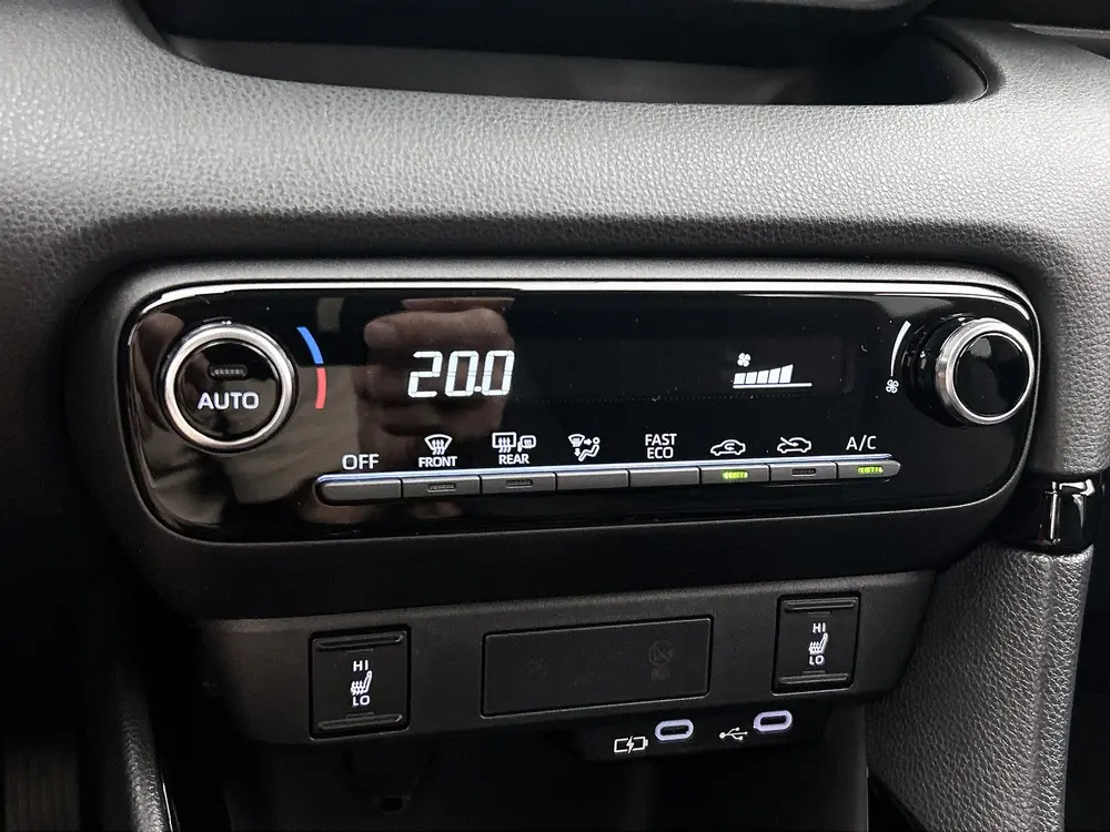 Toyota Yaris 1.5 Hybrid 115 Business Plus uit 2025, foto 9
