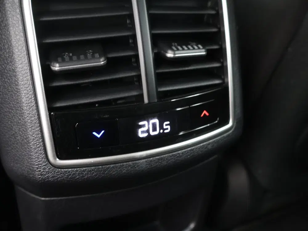 Kia Sportage 1.6 T-GDi Plug-in Hybrid AWD DynamicLine uit 2024, foto 12