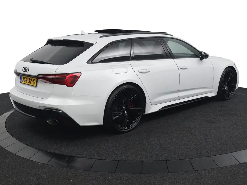 Audi RS6 Avant TFSI quattro uit 2024, foto 2