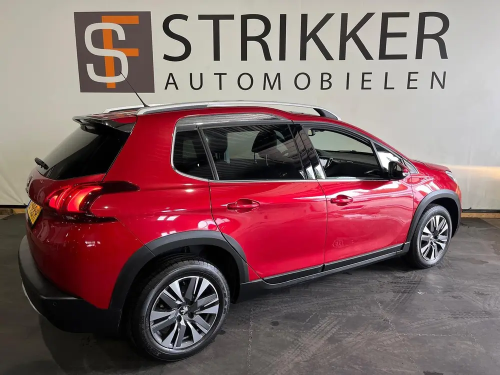 Peugeot 2008 1.2 PureTech Allure uit 2019, foto 4