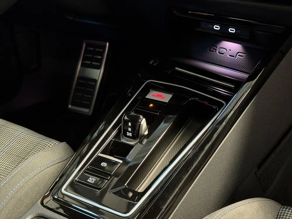 Volkswagen Golf 1.5 eHybrid GTE |HUD|DCC|Matrix IQ|Trekhaak| uit 2026, foto 9