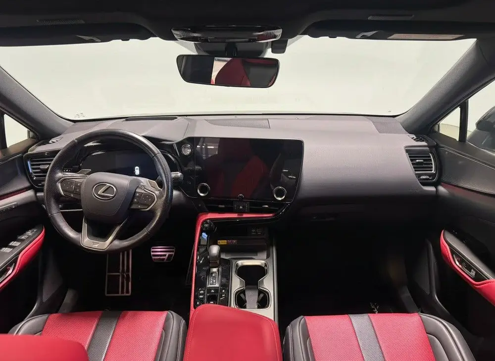 Lexus NX 450h+ AWD F SPORT Line uit 2022, foto 5