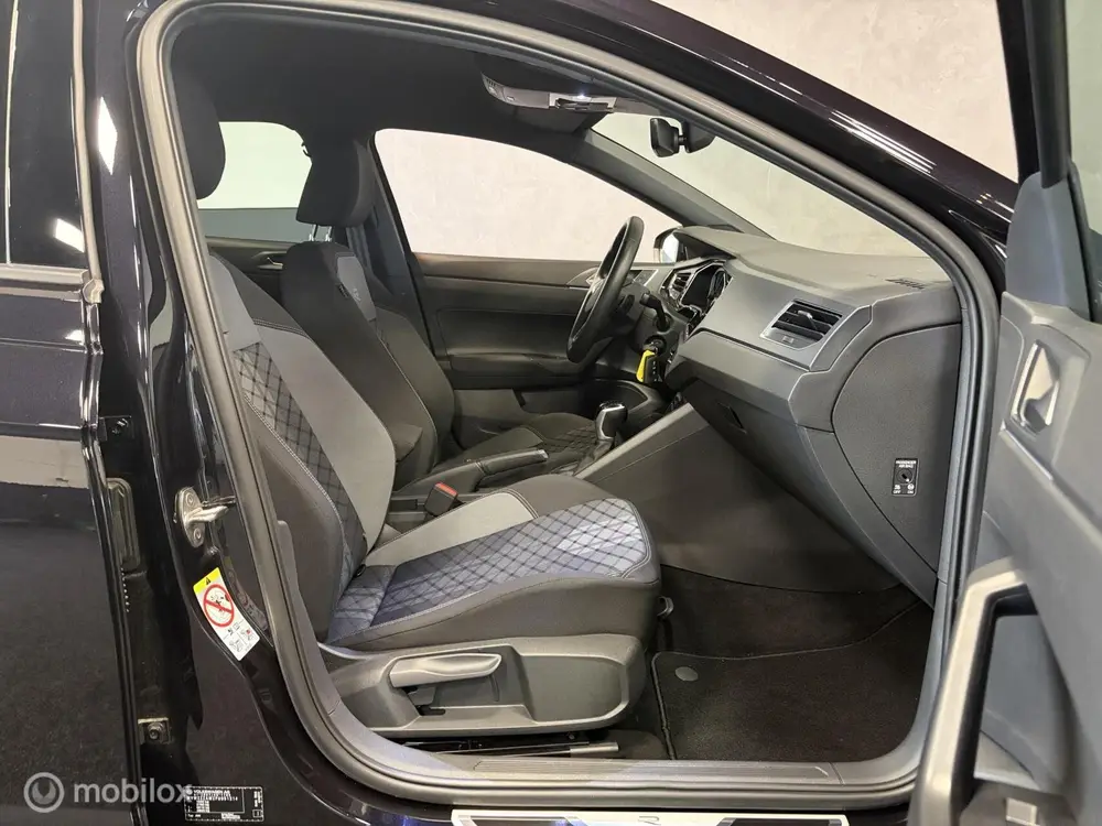 Volkswagen Polo 1.0 TSI R-Line 110 PK DSG FABRIEKSGARANTIE! uit 2024, foto 18