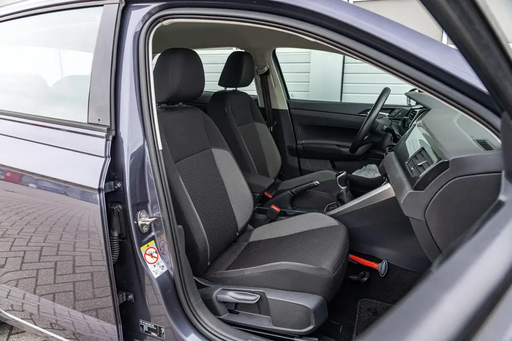Volkswagen Polo 1.0 TSI 95pk Life | App Connect | Parkeersen uit 2023, foto 15