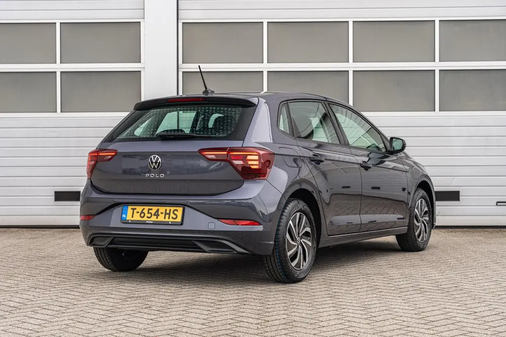 Volkswagen Polo 1.0 TSI 95pk Life | App Connect | Parkeersen uit 2023, foto 2