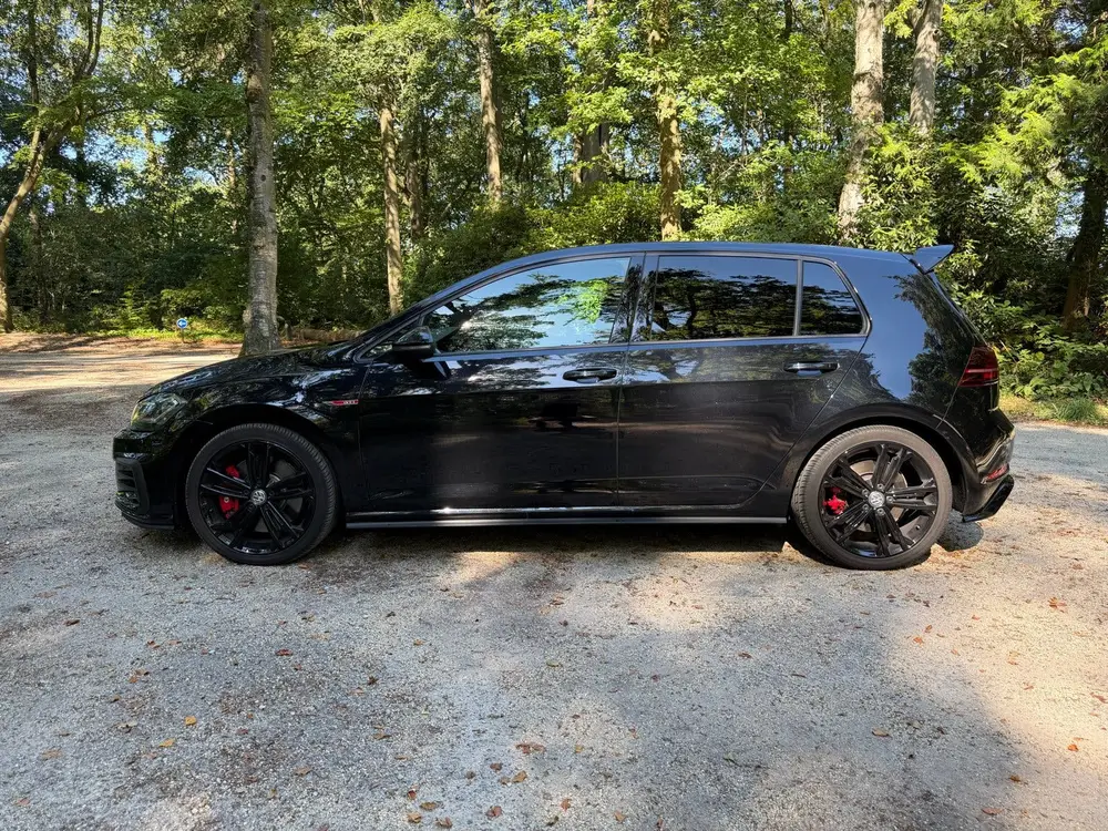 Volkswagen Golf 2.0 TSI 245pk 7-DSG 2019 Zwart uit 2019, foto 3