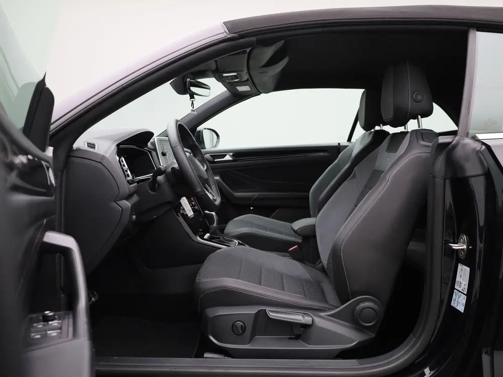 Volkswagen T-Roc Cabrio 1.5 TSI R-Line 150 PK| Navigatie | S uit 2025, foto 12