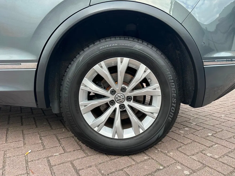 Volkswagen TIGUAN 2.0 TSI 4Motion Highline Business R uit 2019, foto 9
