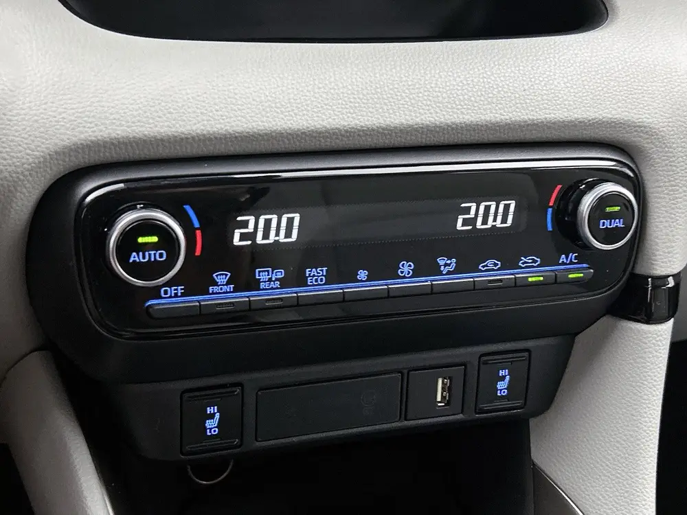 Toyota Yaris 1.5 Hybrid Style + uit 2021, foto 10