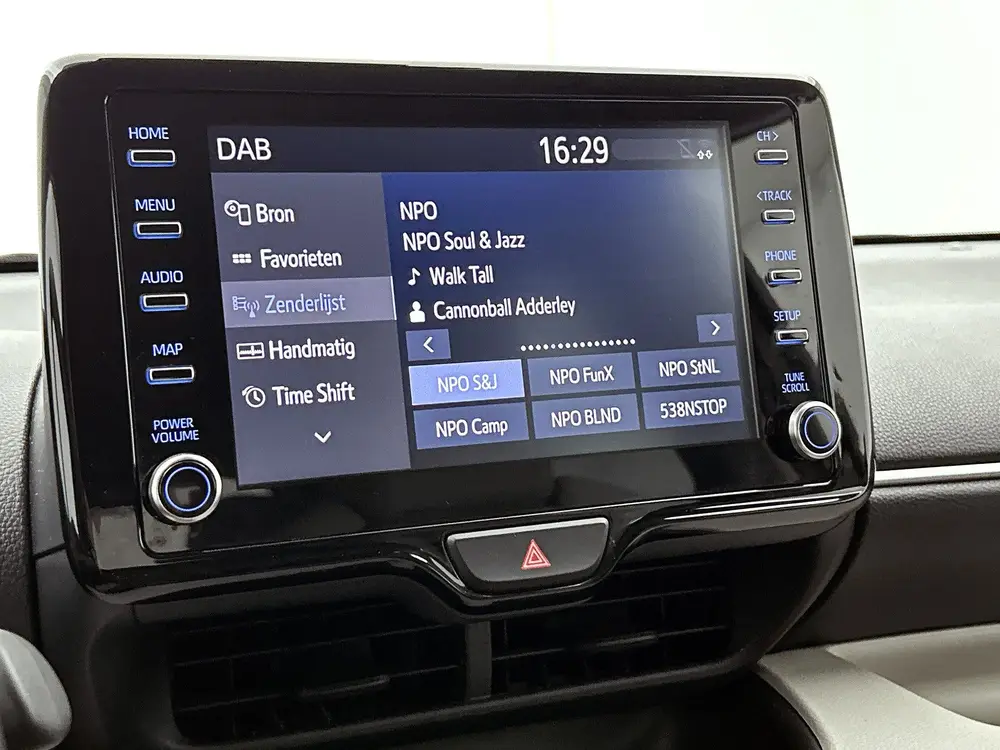 Toyota Yaris 1.5 Hybrid Style + uit 2021, foto 7