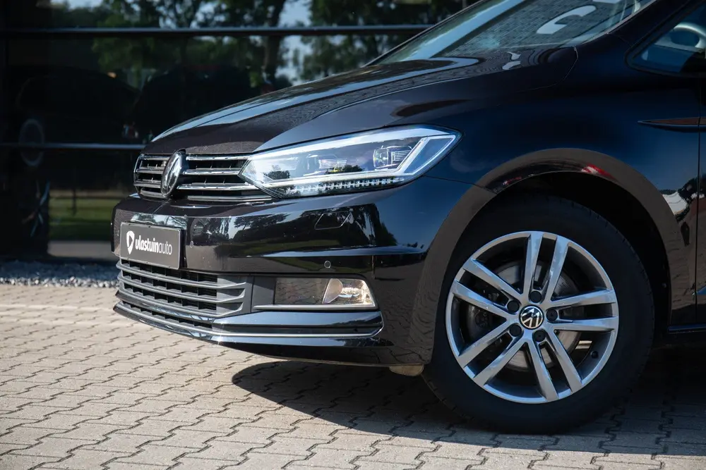 Volkswagen Touran 1.5 TSI Comfortline Business 7p , 7 persoo uit 2024, foto 4