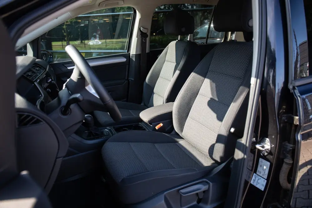 Volkswagen Touran 1.5 TSI Comfortline Business 7p , 7 persoo uit 2024, foto 6