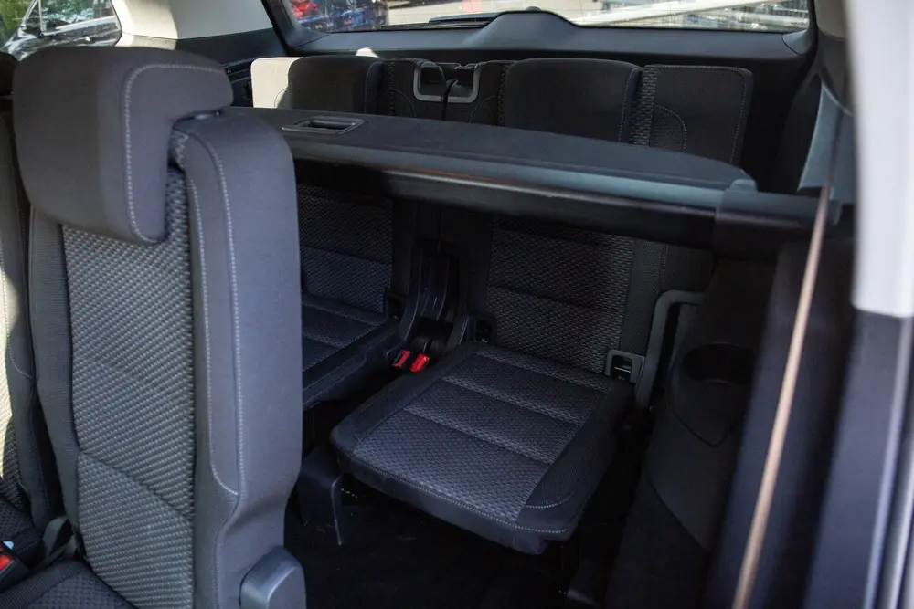 Volkswagen Touran 1.5 TSI Comfortline Business 7p , 7 persoo uit 2024, foto 8
