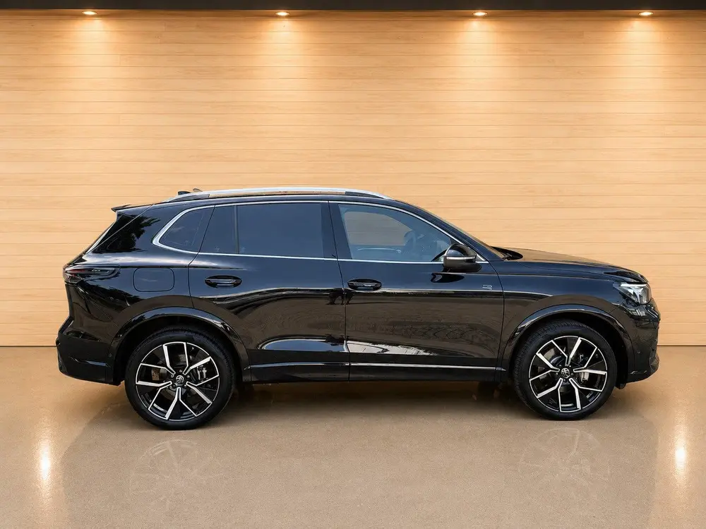 Volkswagen Tiguan 1.5 PLUG-IN R-Line Edition MASSAGE STOELEN uit 2024, foto 7