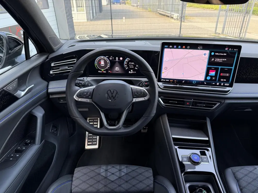Volkswagen Tiguan 1.5 PLUG-IN R-Line Edition MASSAGE STOELEN uit 2024, foto 9